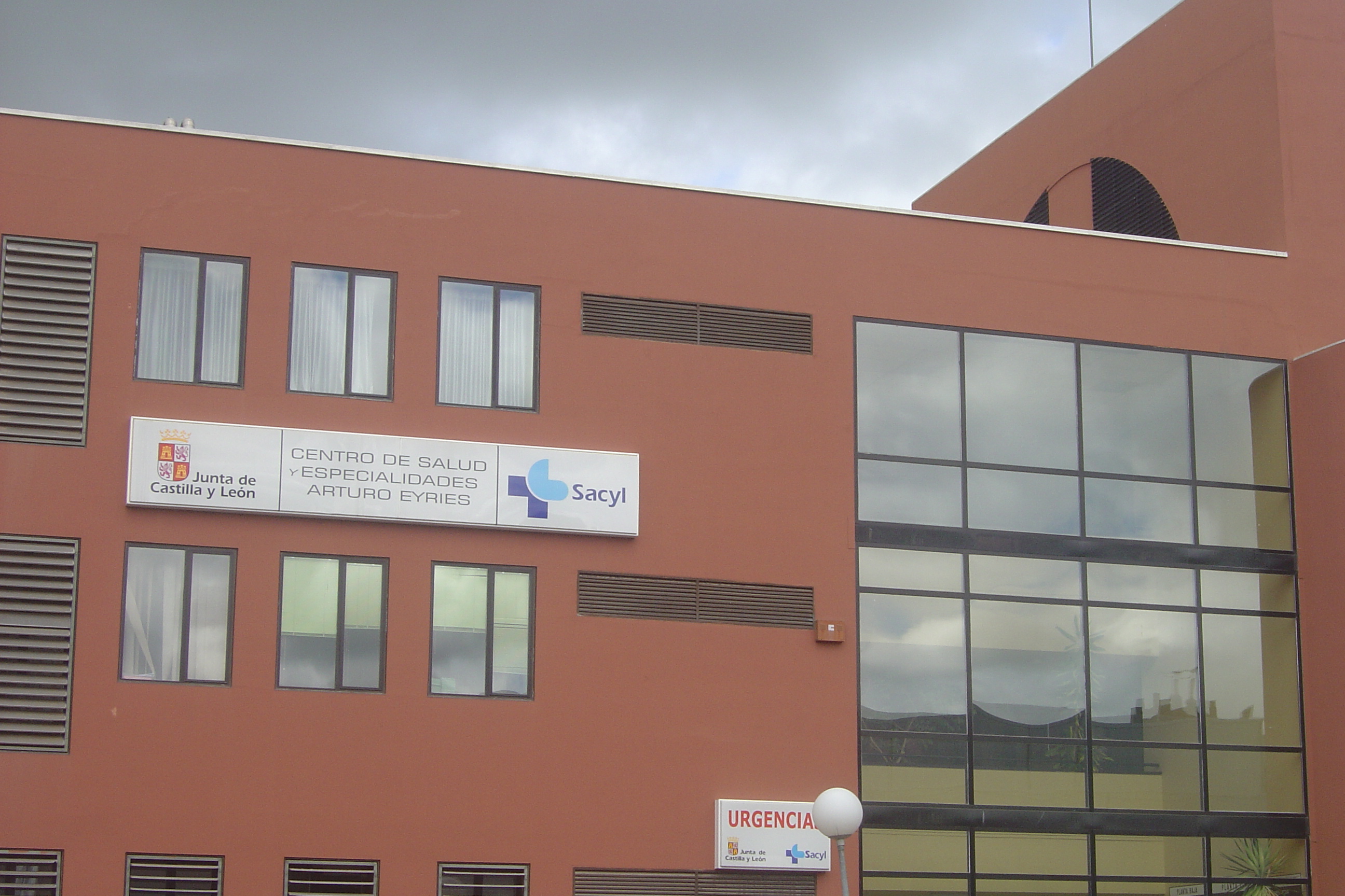 Centro Arturo Eyries