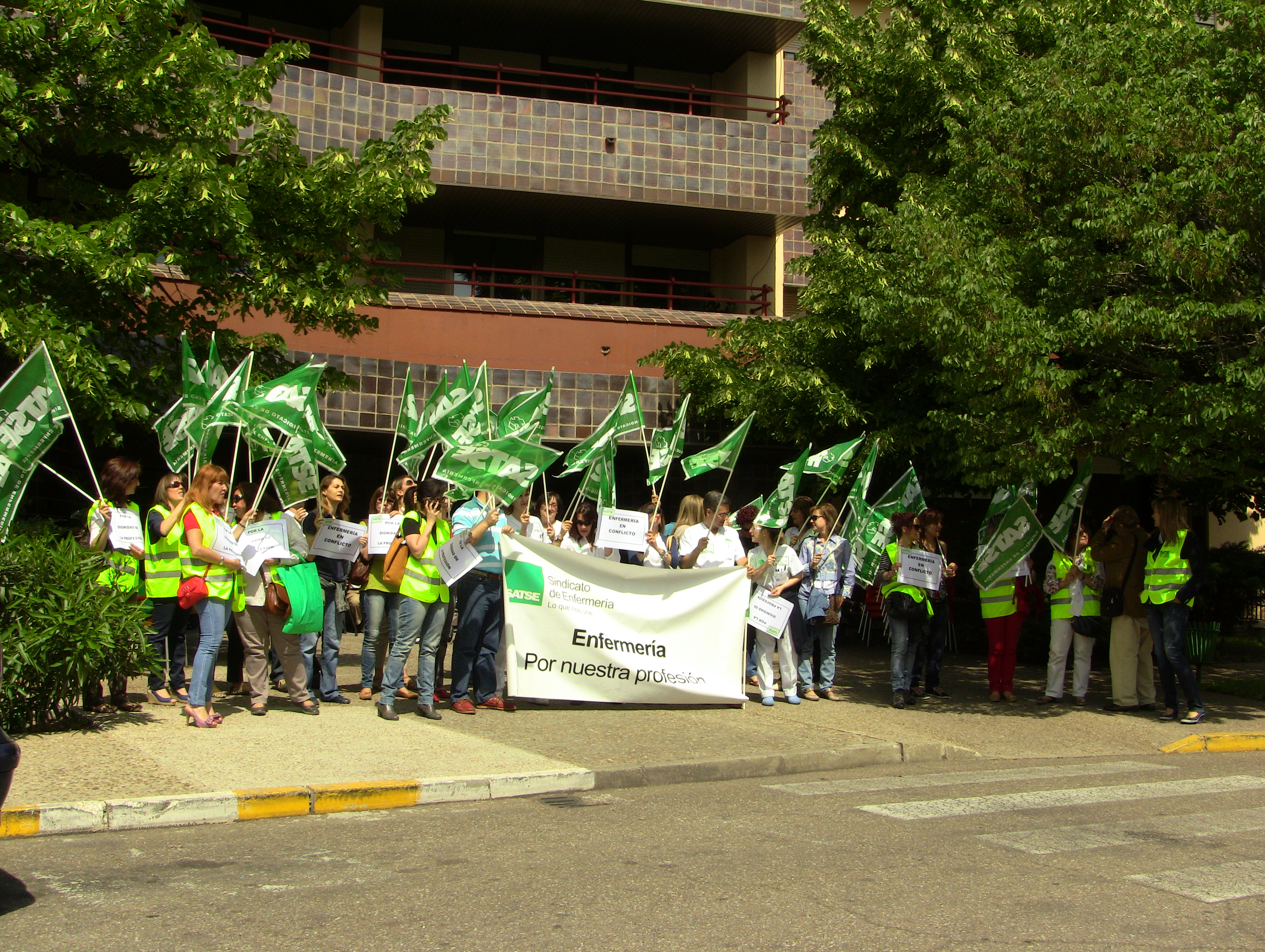 Concentración huelga Servicios Sociales mayo 2011