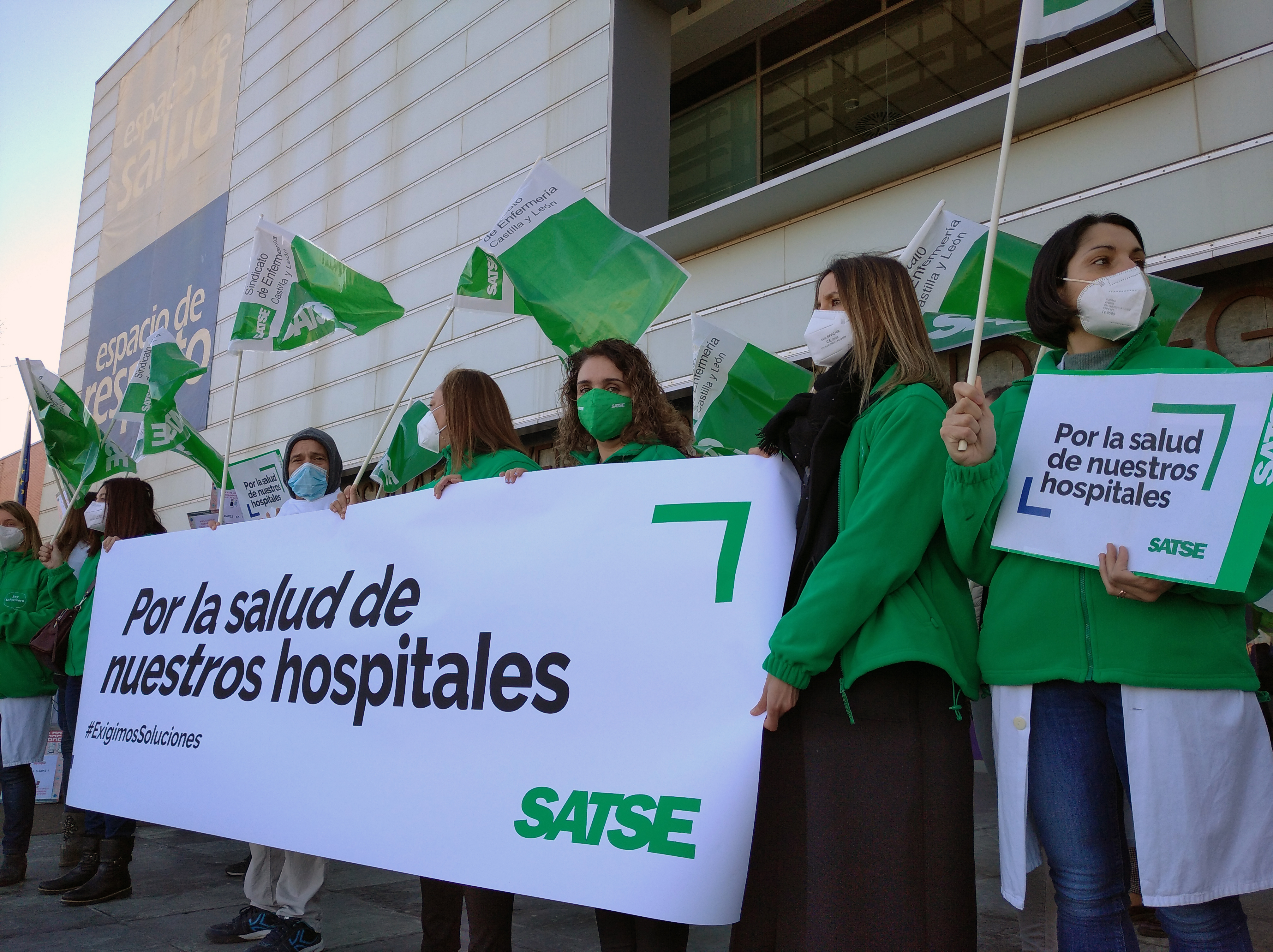 Concentración de SATSE en el Hospital Río Hortega de Valladolid el 22 de febrero de 2022