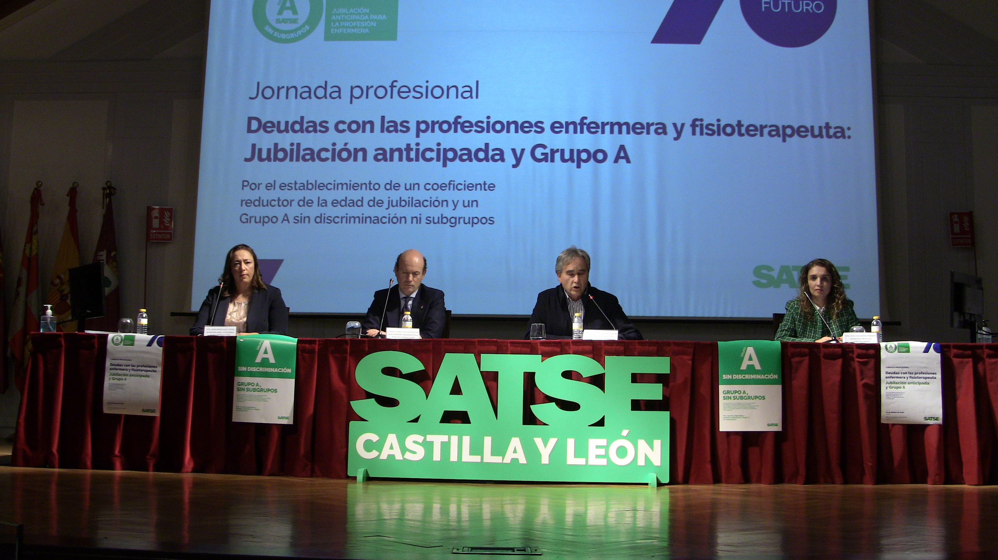 Jornada sobre Grupo A celebrada en Valladolid, con Mercedes Gago, Jesús García-Cruces, Manuel Cascos e Inmaculada Izquierdo