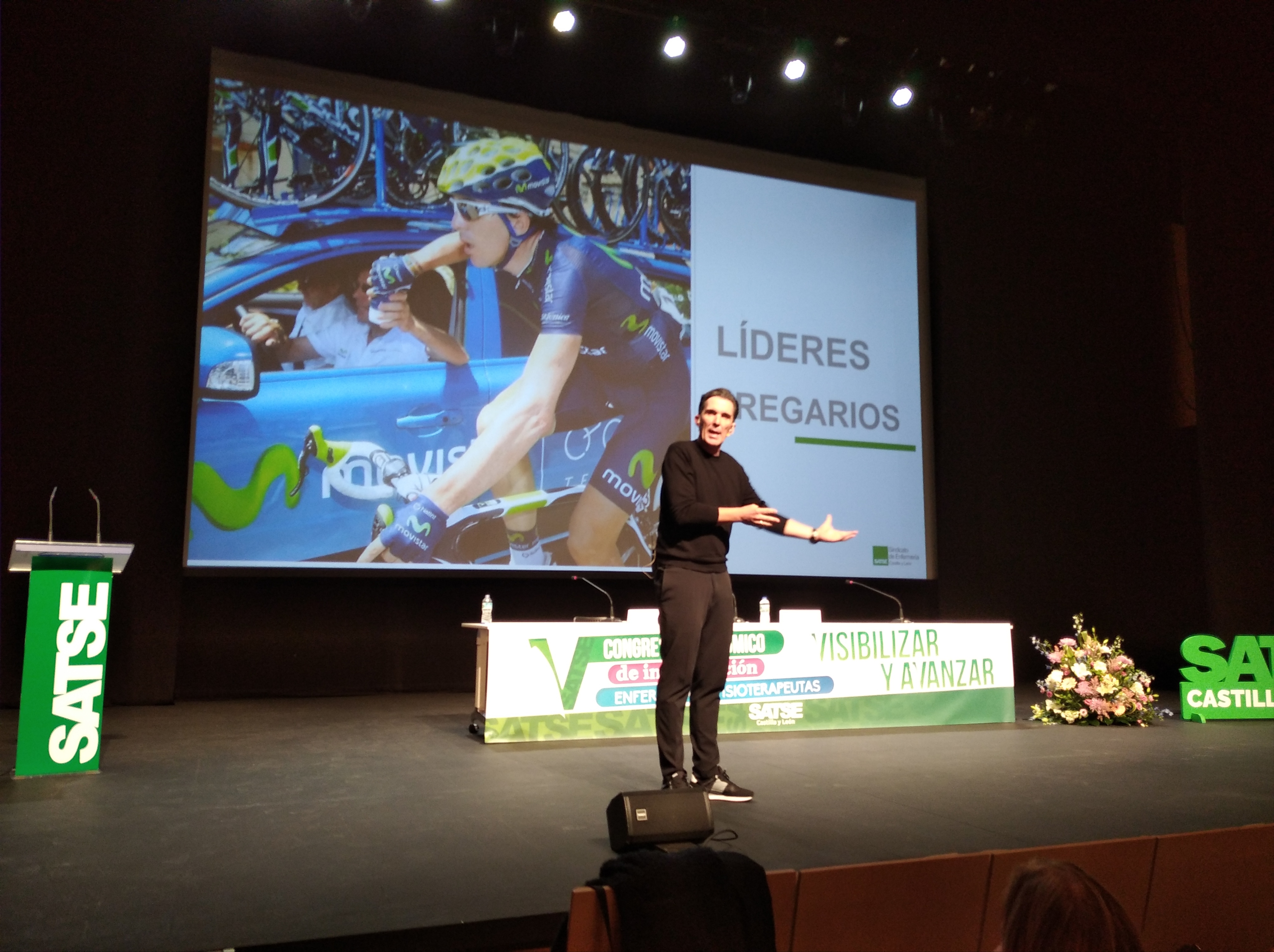 El exciclista y conferenciante Luis Pasamontes interviene en el V Congreso de Investigación de SATSE Castilla y León