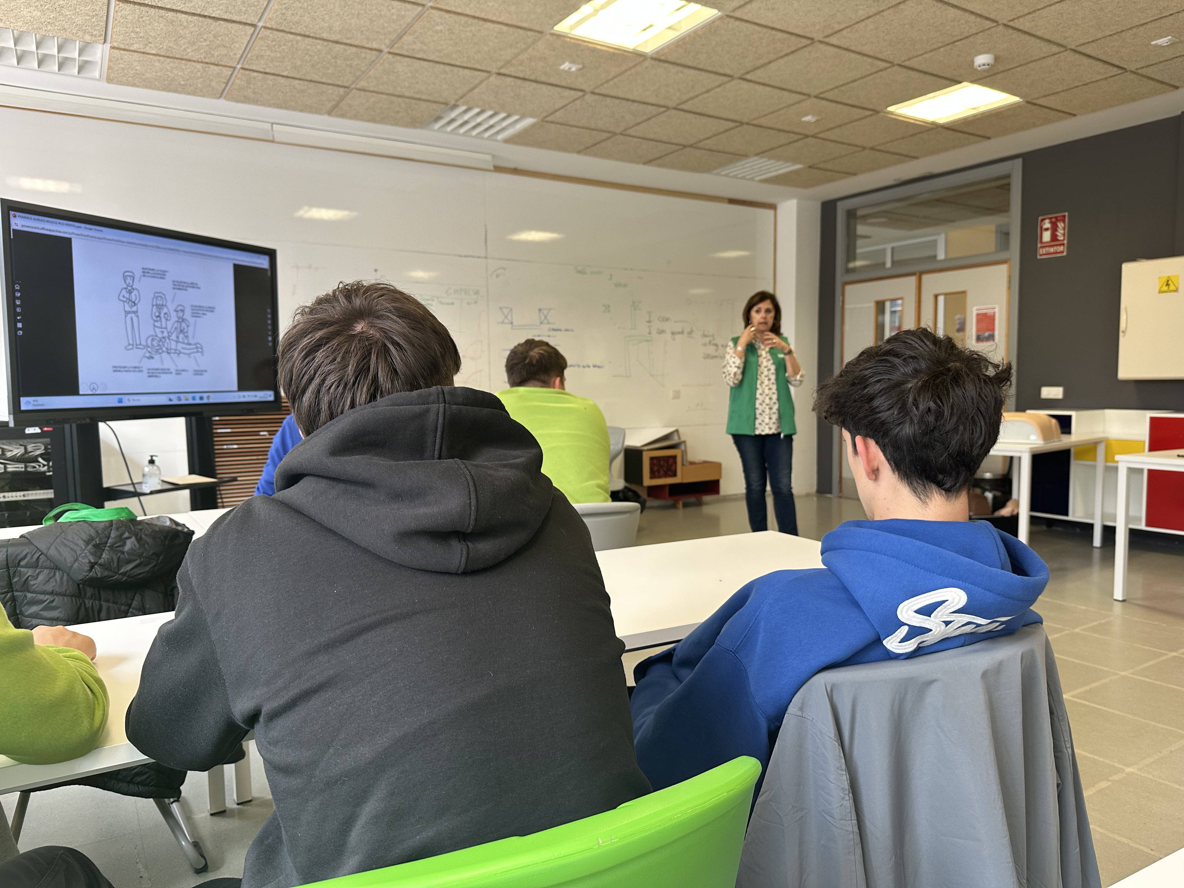 SATSE Soria imparte un curso de primeros auxilios.